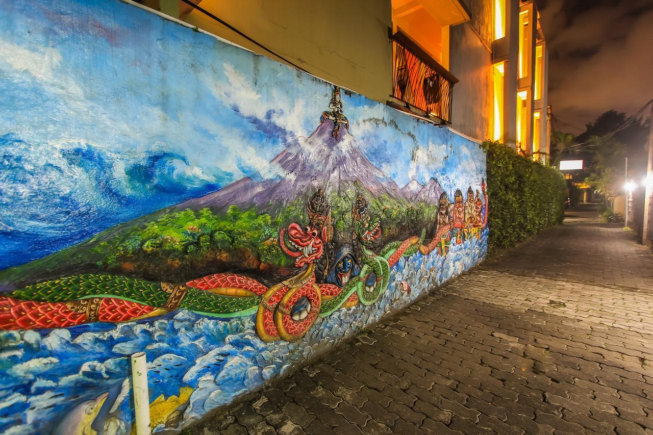 Hotel Lumbung Sari Легиан Екстериор снимка