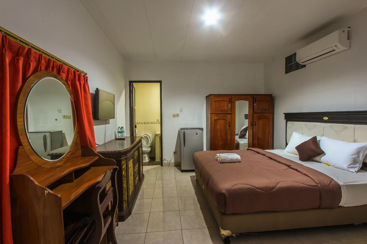 Hotel Lumbung Sari Легиан Екстериор снимка